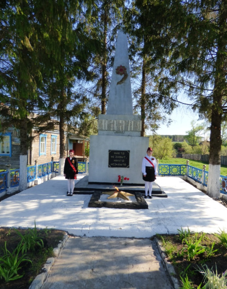 История памятника села Павловка.